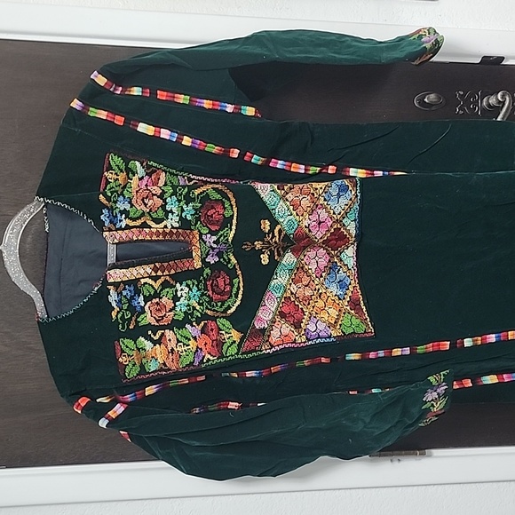 Dresses & Skirts - Antique Bedouin embroidered green velvet dress XXL